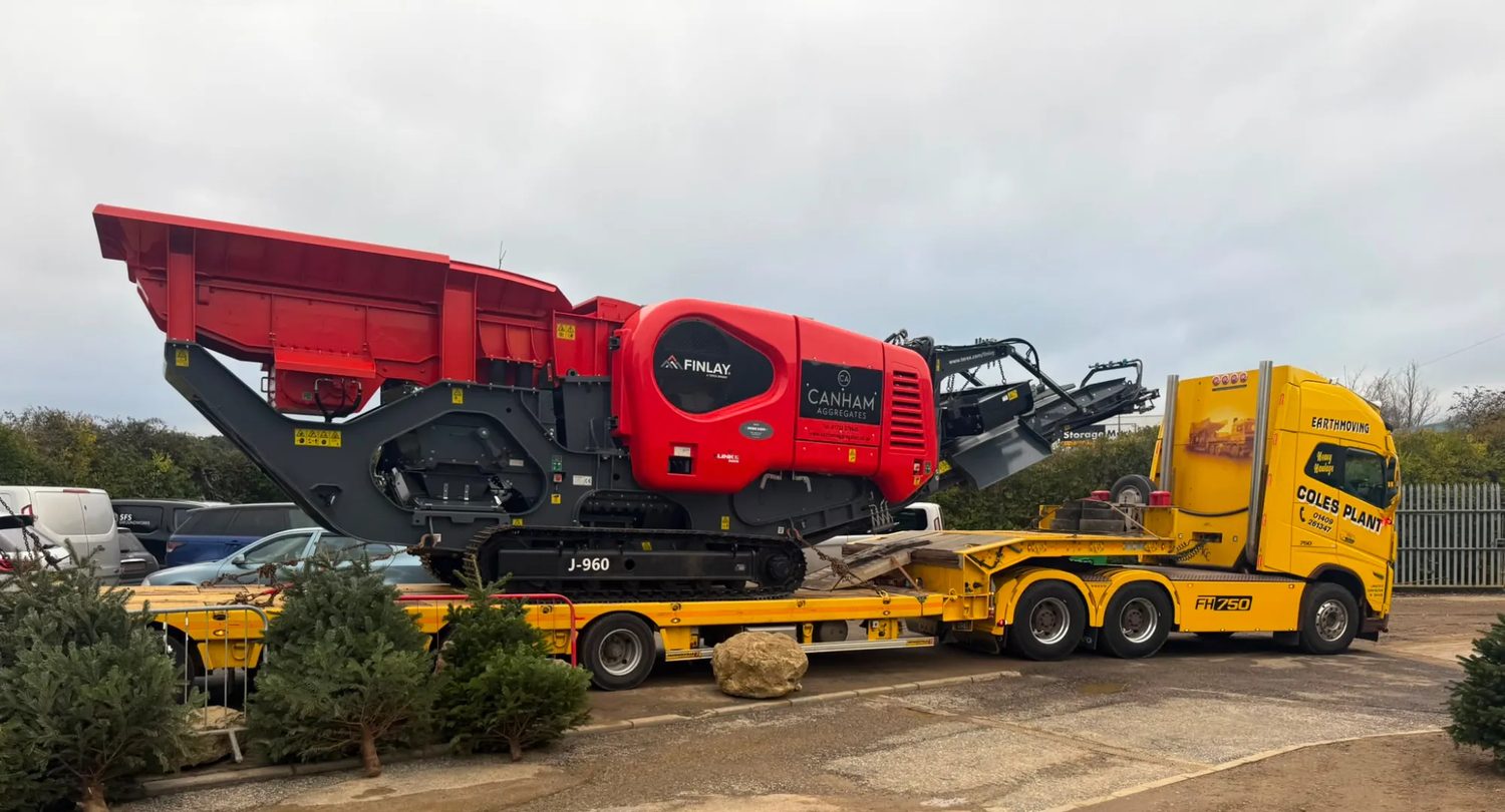 On-site concrete crushing and recycling